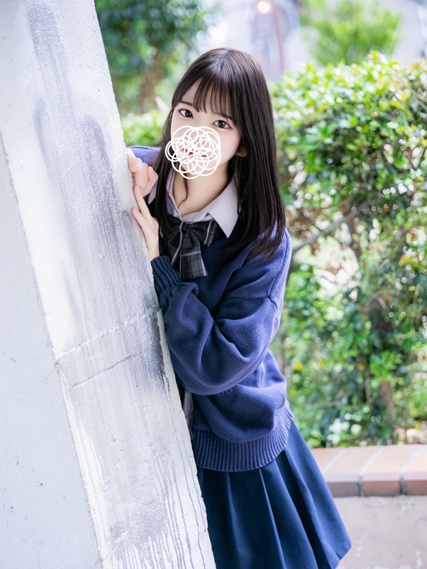 東条かれん(19)